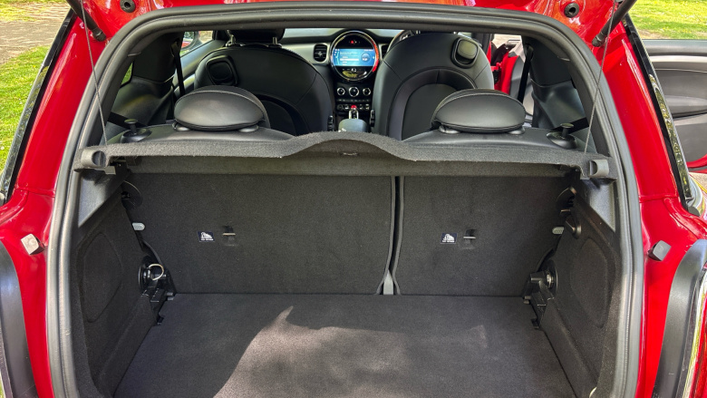 MINI Hatchback 1.5 Cooper Exclusive 3dr Auto Petrol Hatchback